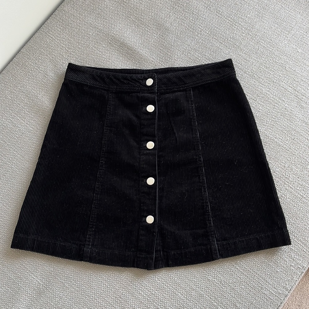 H&M Mini corduroy skirt NWT